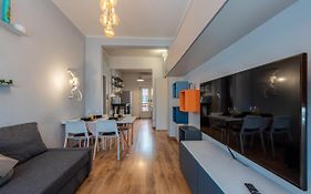 Otr Apartment, Alba